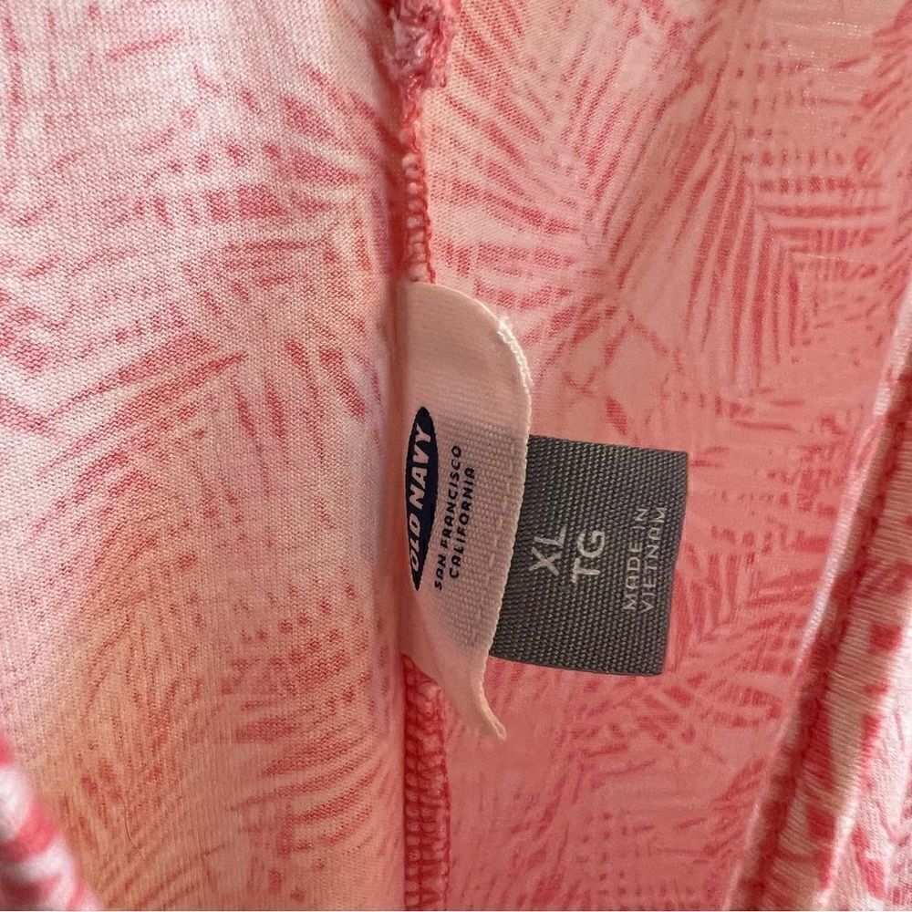Pink patterned Old Navy Top XL - Picture 4 of 4